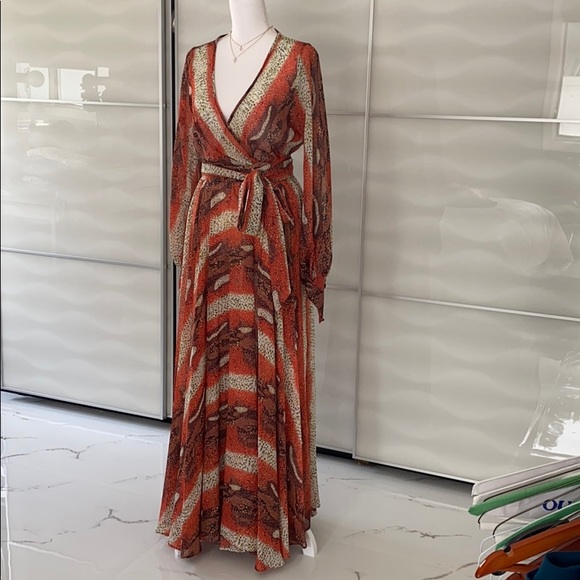 Dresses & Skirts - 💎Stunning Snake 🐍 Print Chiffon Maxi💎